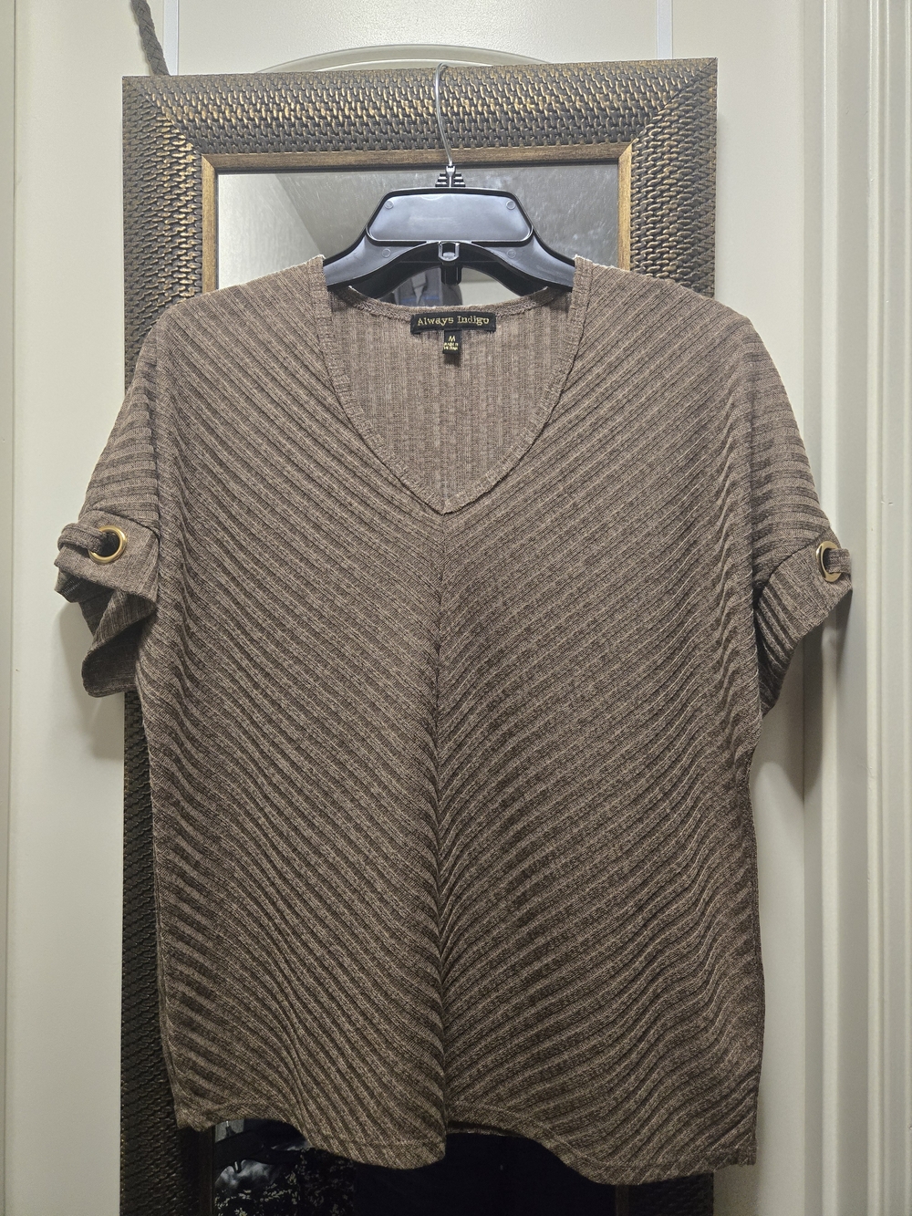 Ribbed V-Neck Short Sleeve Sweater in Taupe with Gold Grommet Detail